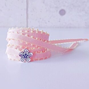春うららカラー　シルバー色花チャーム付き　（リボンシューレース）