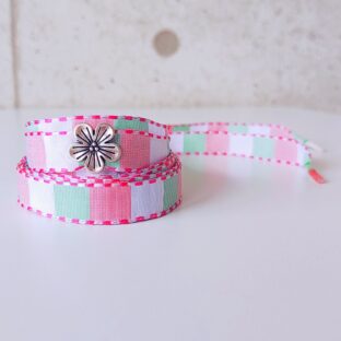 キュートボックス＆ステッチ　シルバー色花チャーム付き　（リボンシューレース）