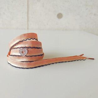 ピコットガール ベージュ　ハートチャーム付き　（リボンシューレース）