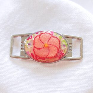 刺繍のピンクお花