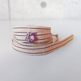 ナチュラルフィーリング 茶細ライン　フラワーチャーム付き　（リボンシューレース）