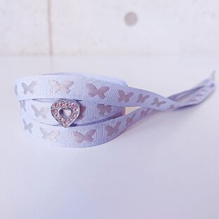 ちょうちょシルエット グレイ　ハートチャーム付き　（リボンシューレース）