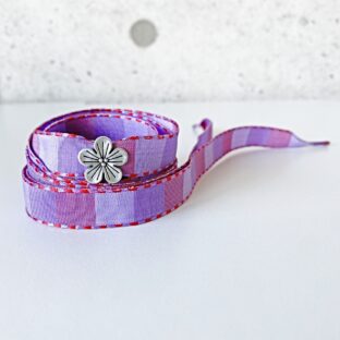 キュートボックス＆ステッチ パープル　シルバー色花チャーム付き　（リボンシューレース）